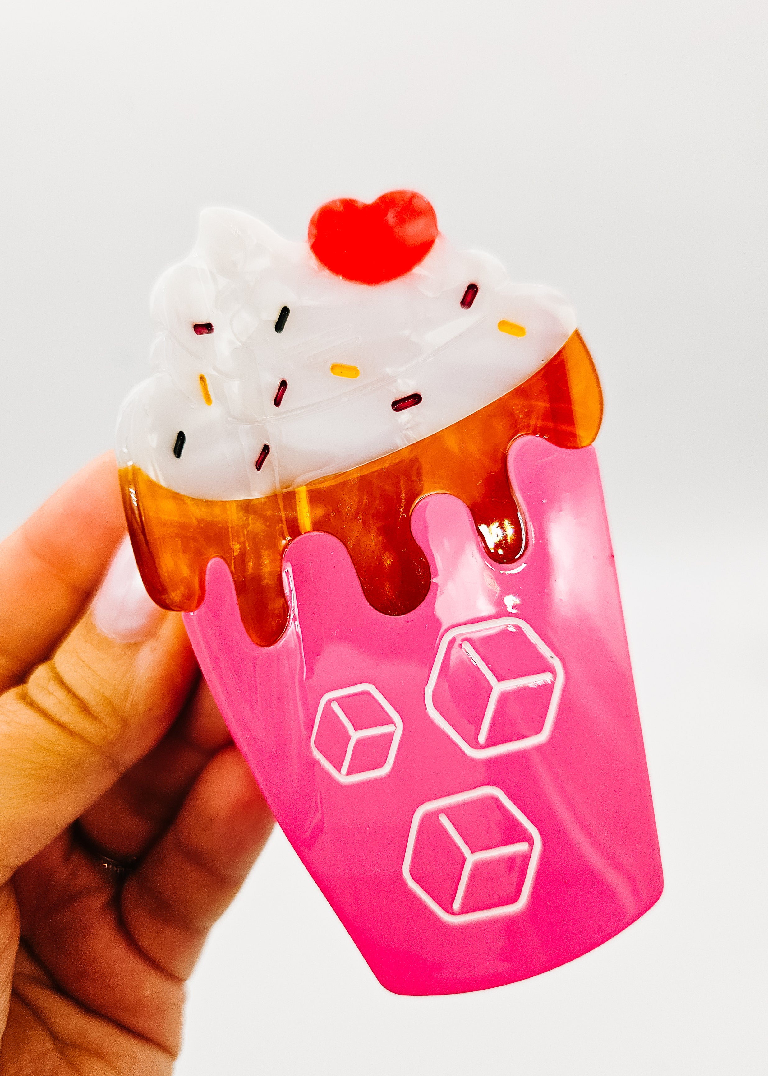 Drink - Claw Clip