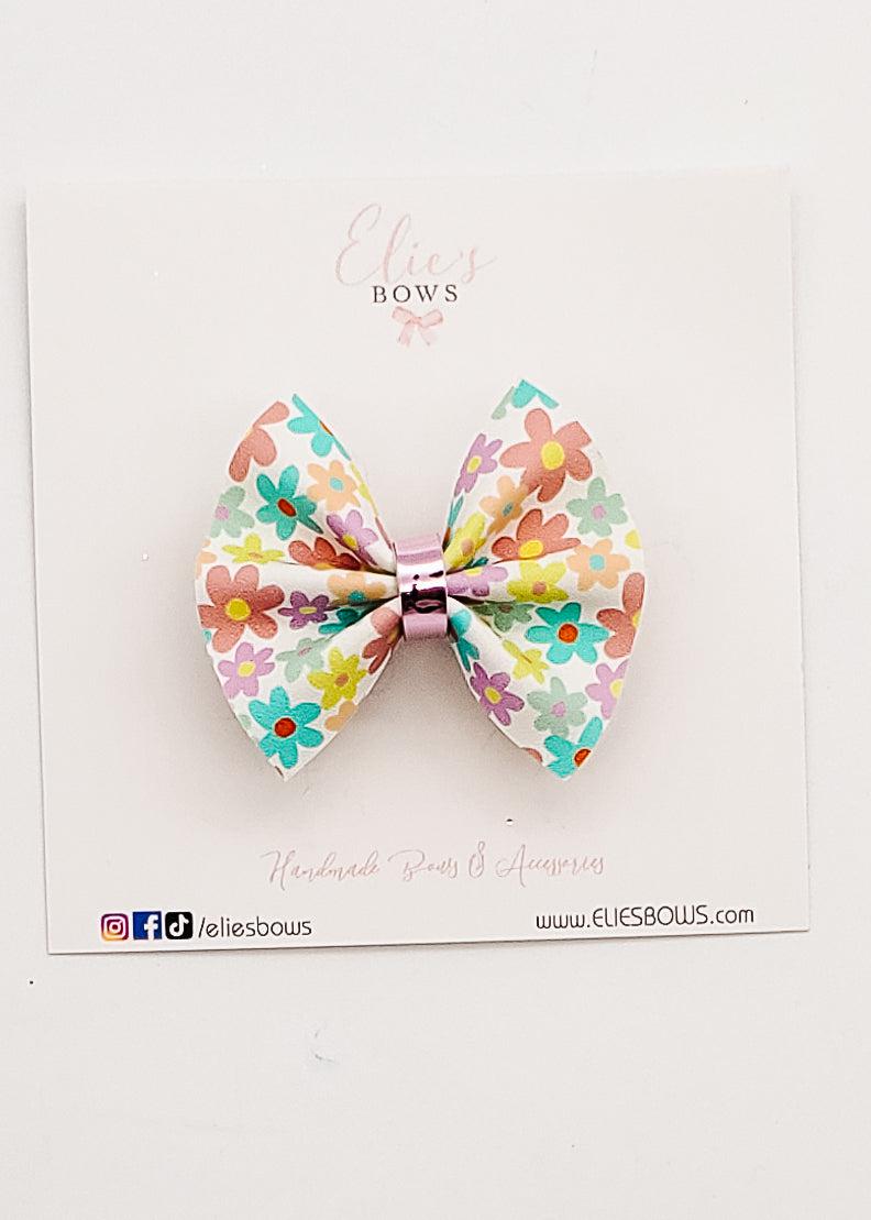 Daisy Flower - Pixie Bow - 2"-Bows-Elie’s Bows