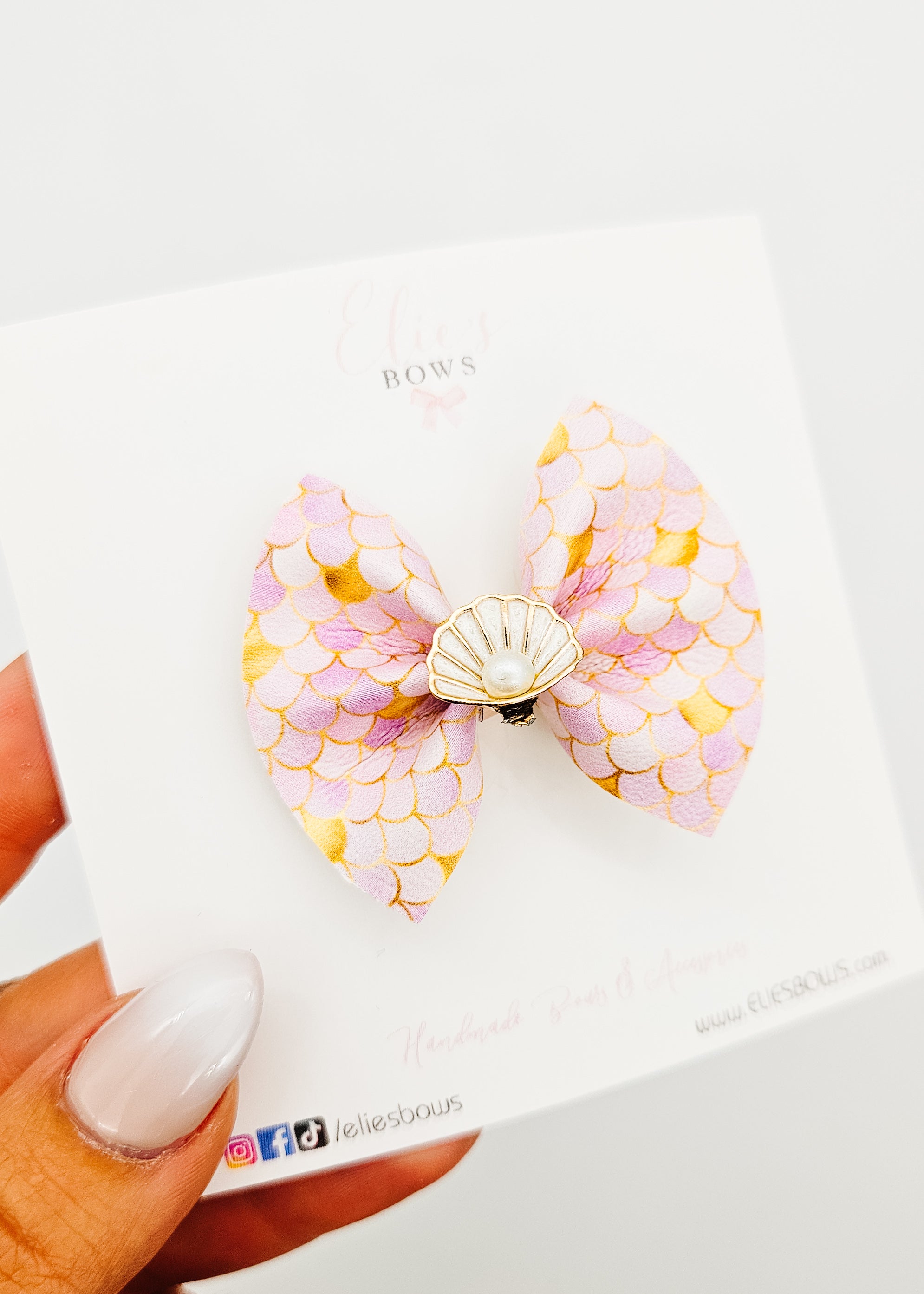 Marina Bell Seashell -  Pixie Hair Bow - 2"